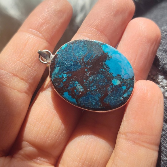 Spiderweb Turquoise Silver Plated Stone Necklace Pendant - Picture 2 of 4